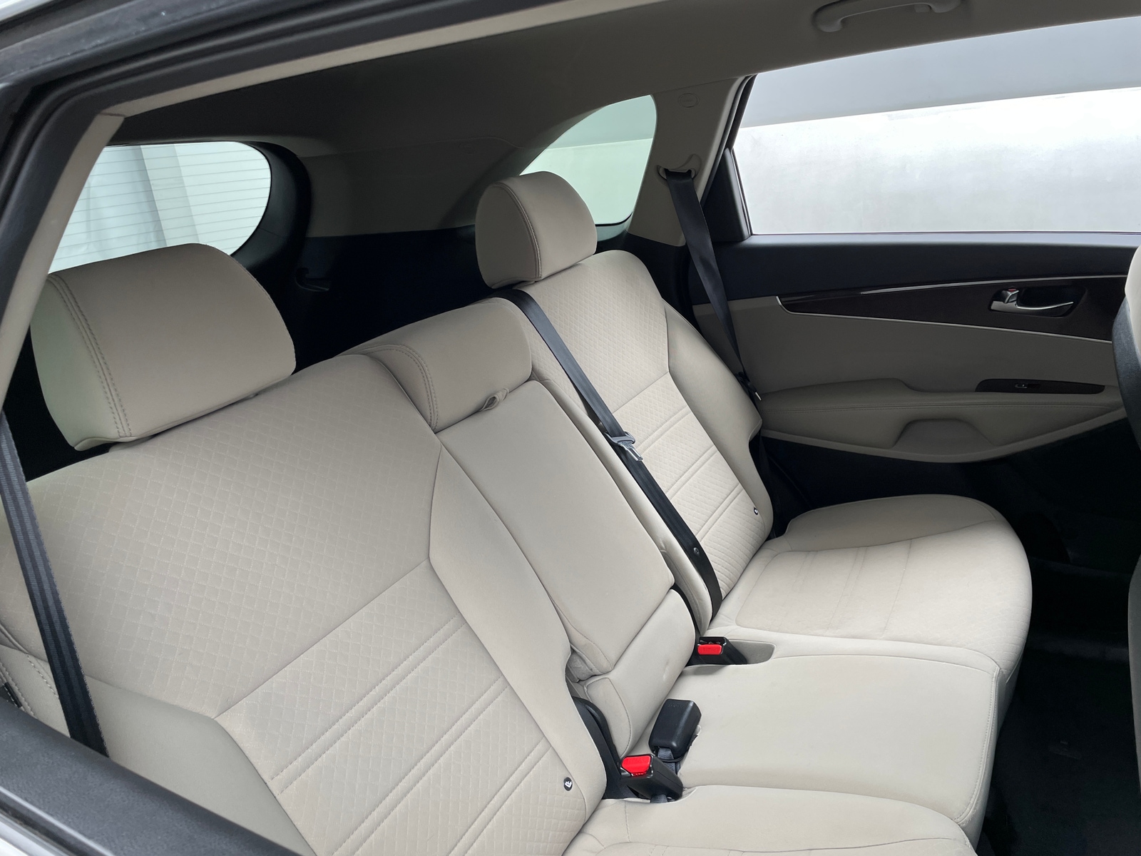Thumbnail: 2017 Kia Sorento - 6