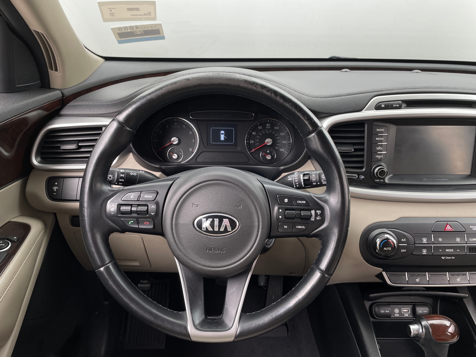 Thumbnail: 2017 Kia Sorento - 5