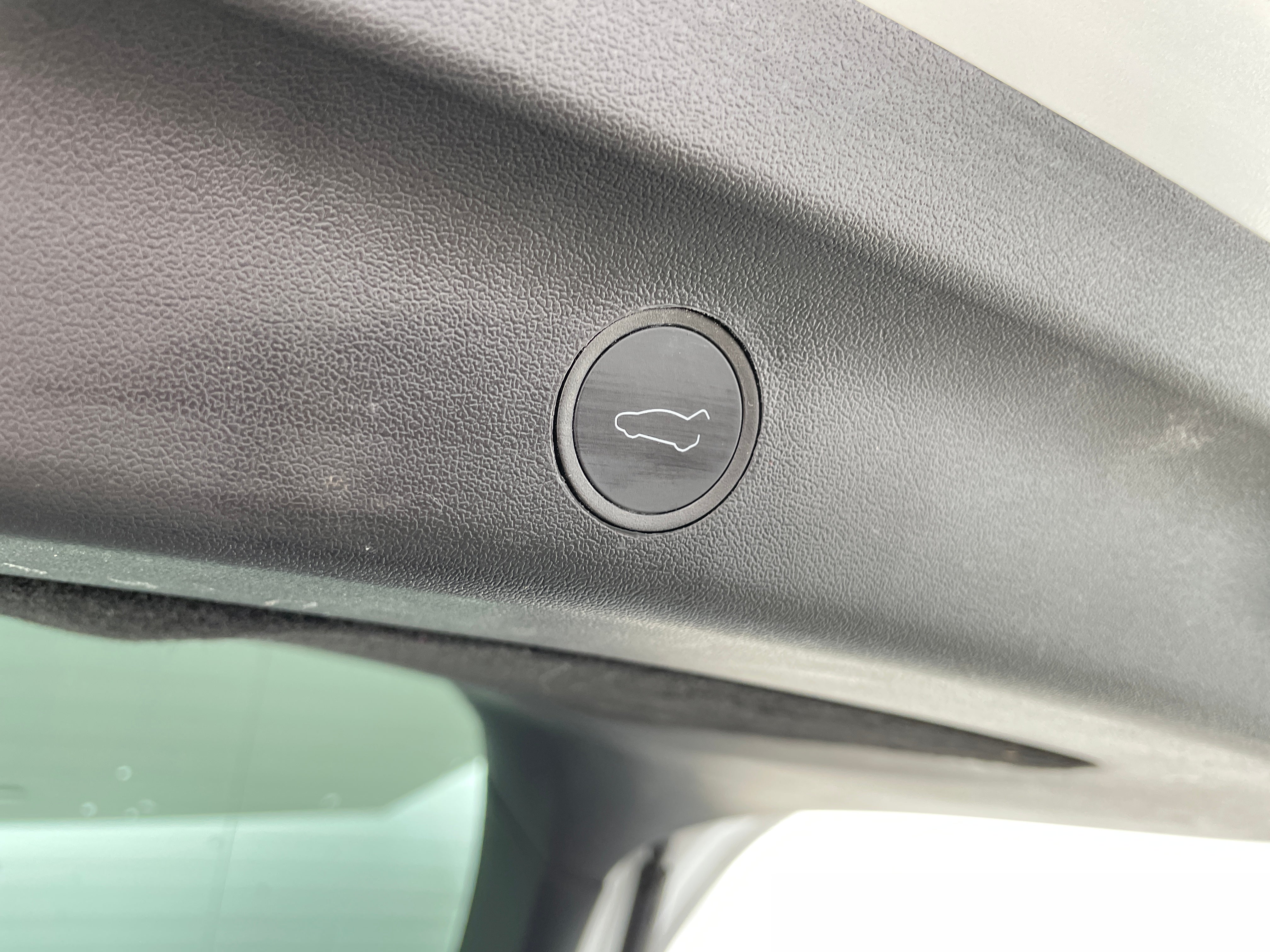 Used 2023 Tesla Model Y Long Range with VIN 7SAYGDEE6PA193633 for sale in Oak Creek, WI