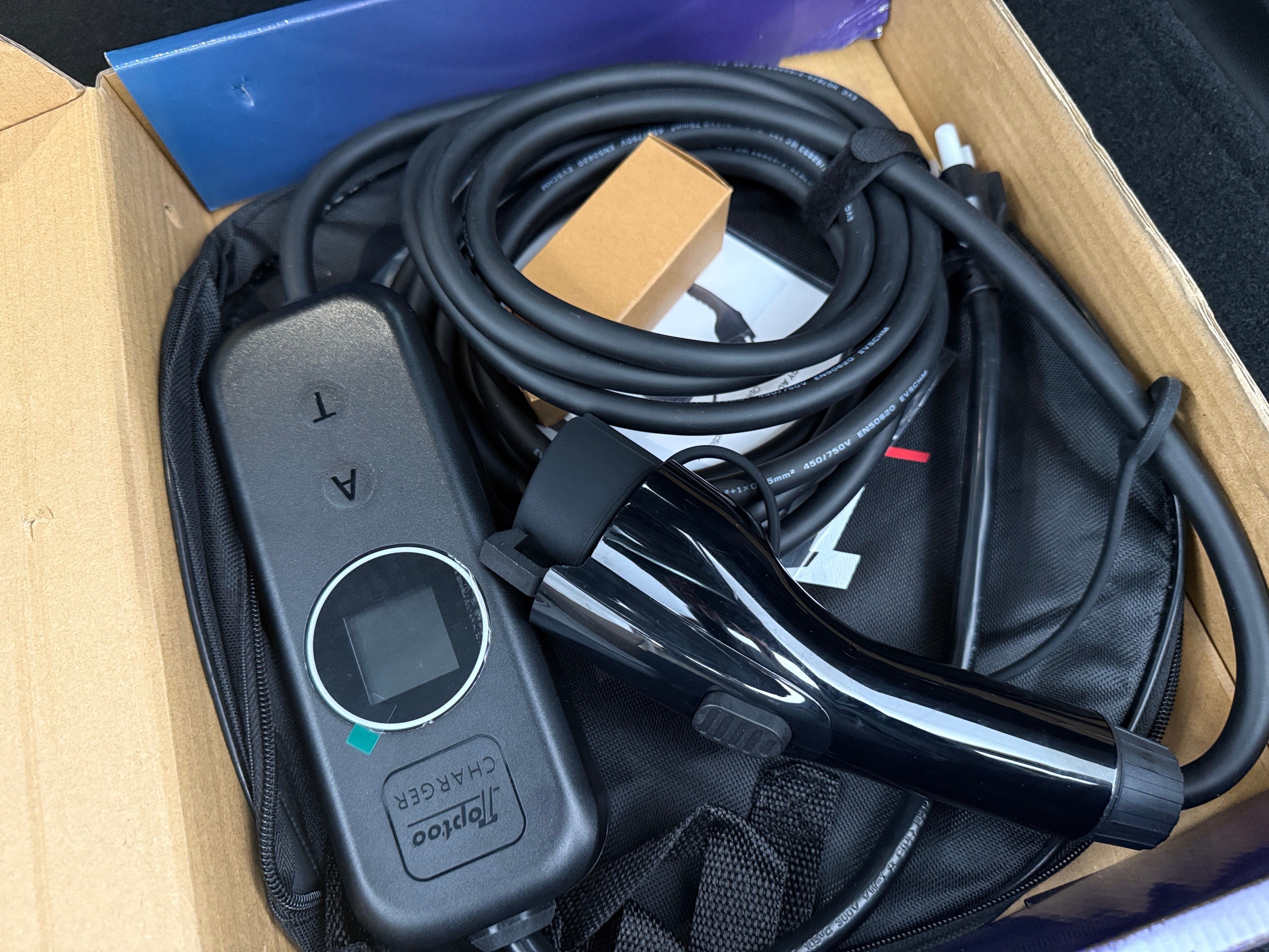 Used 2025 Jeep Wagoneer S Launch Edition with VIN 3C4RJNAK1ST563372 for sale in Oak Creek, WI