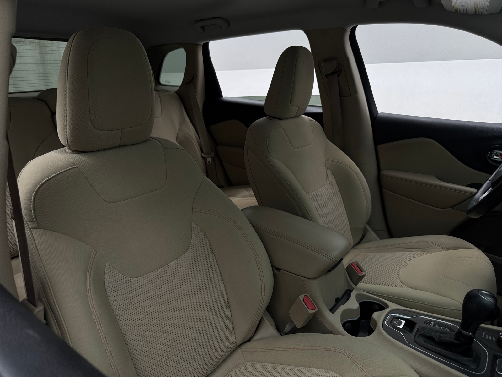 Thumbnail: 2019 Jeep Cherokee - 2