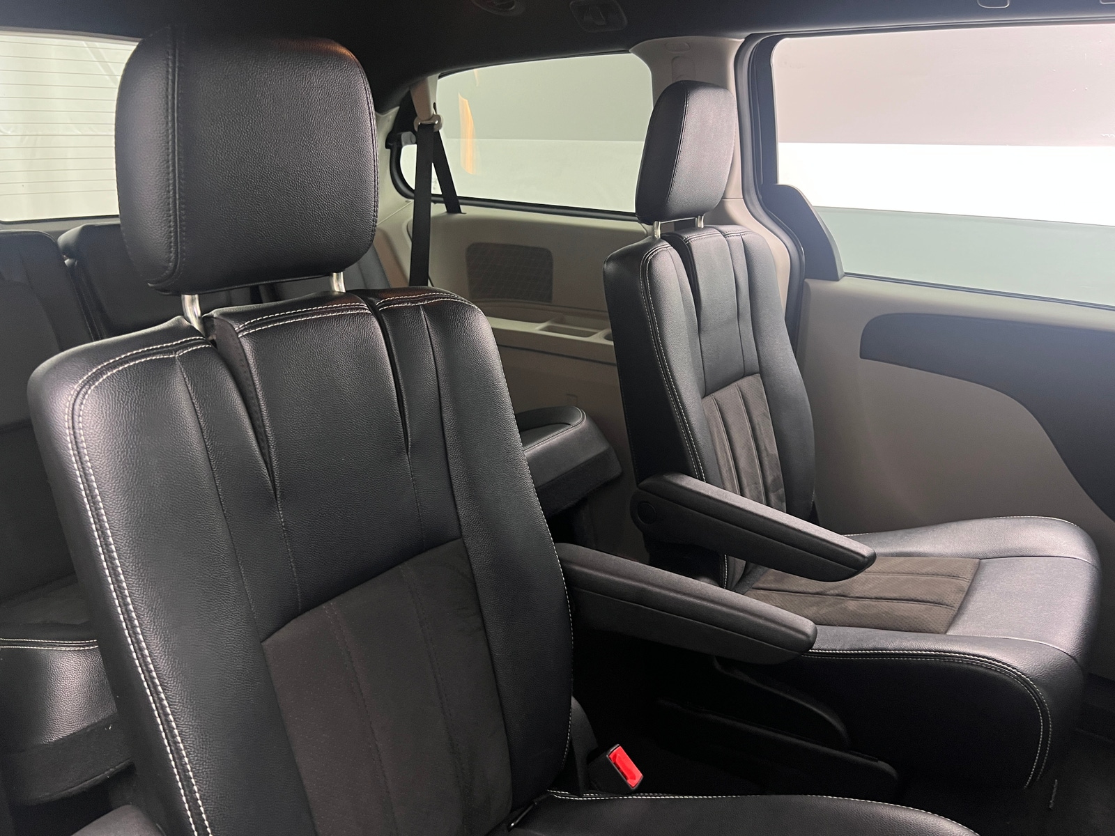 Thumbnail: 2019 Dodge Grand Caravan - 5