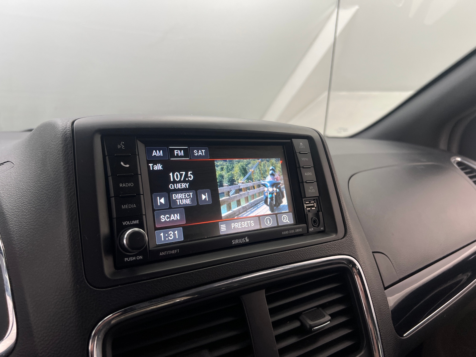 Thumbnail: 2019 Dodge Grand Caravan - 3