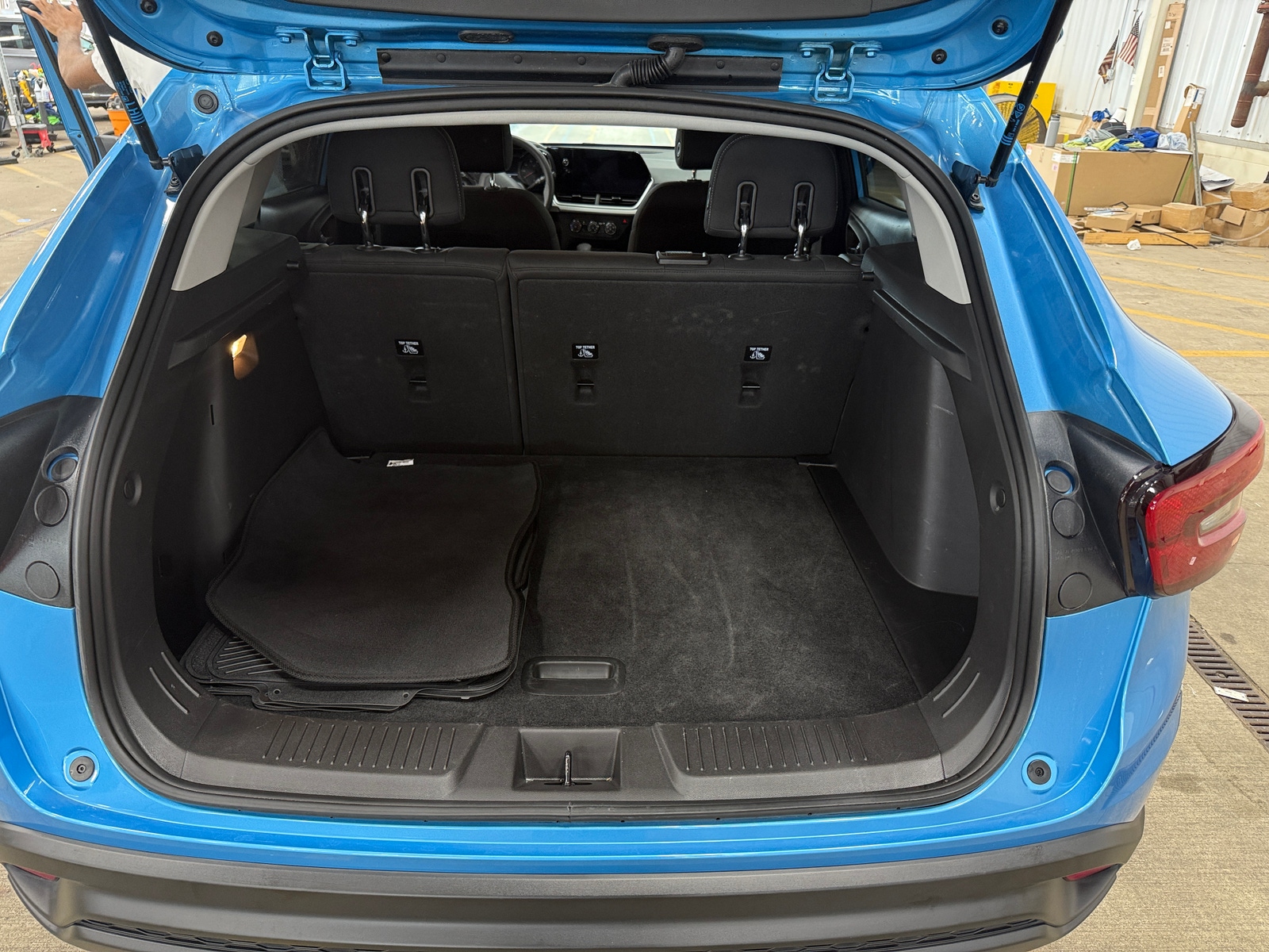 Thumbnail: 2025 Chevrolet Trax - 7