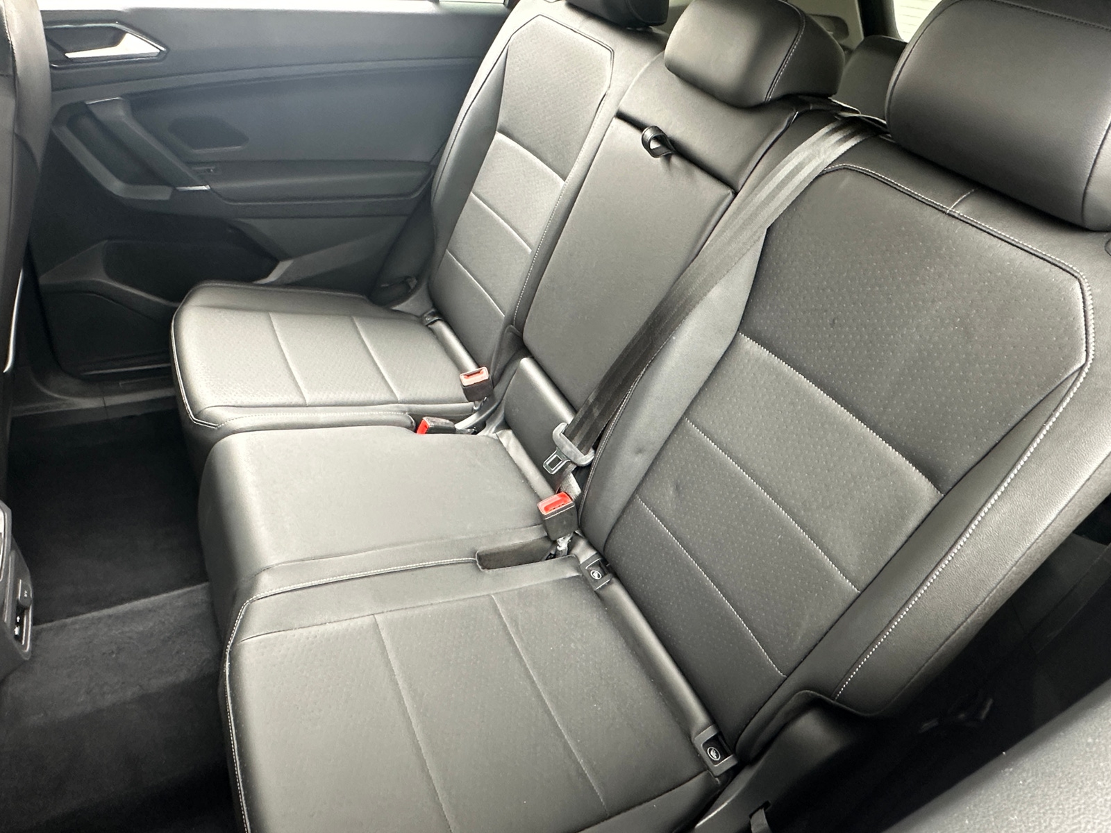 Thumbnail: 2018 Volkswagen Tiguan - 5