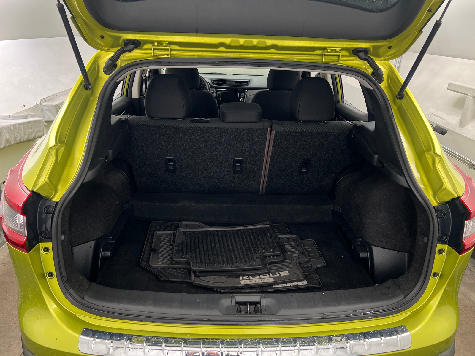Thumbnail: 2020 Nissan Rogue Sport - 7