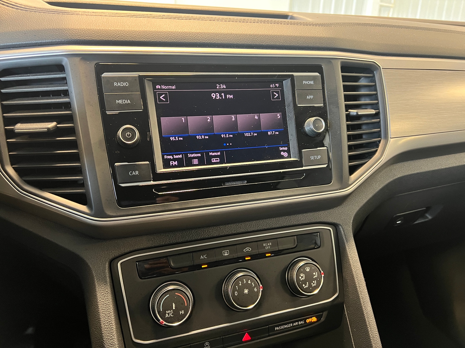 Thumbnail: 2019 Volkswagen Atlas - 4