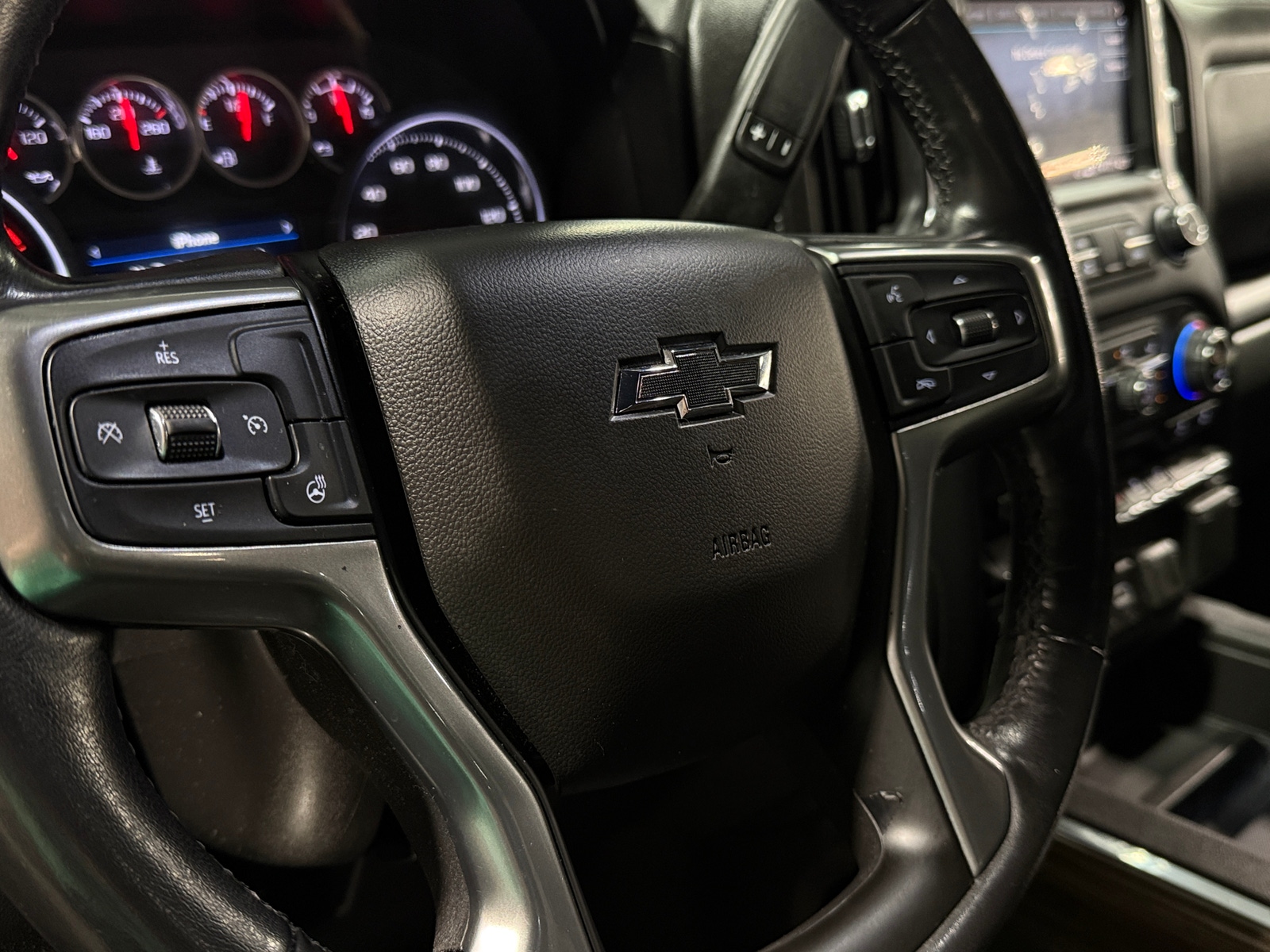 Thumbnail: 2020 Chevrolet Silverado 1500 - 5