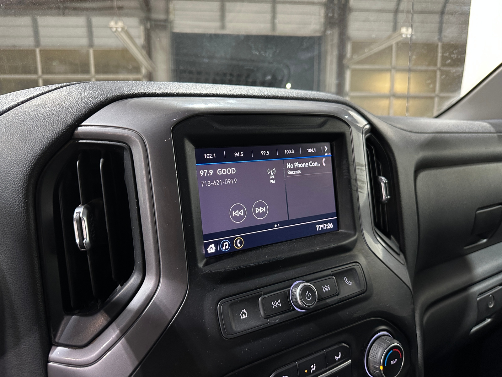 Thumbnail: 2020 Chevrolet Silverado 1500 - 4