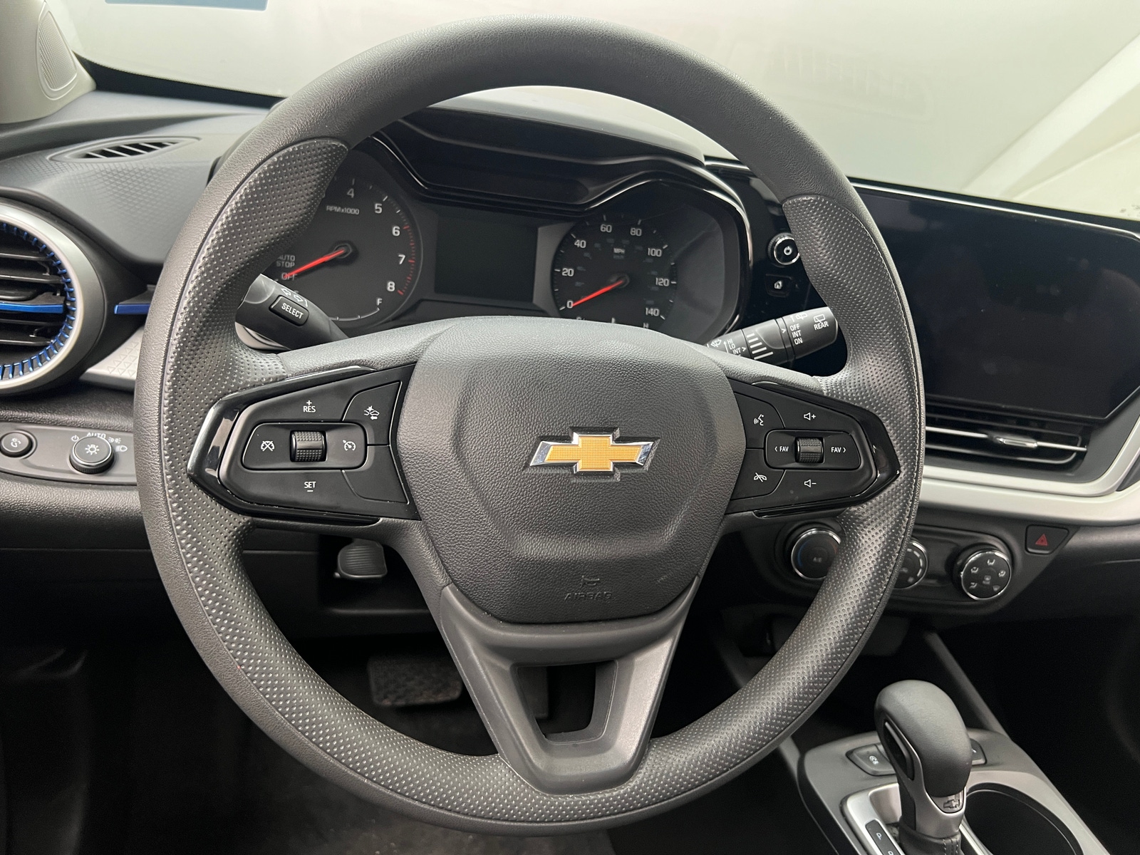 Thumbnail: 2025 Chevrolet Trax - 5