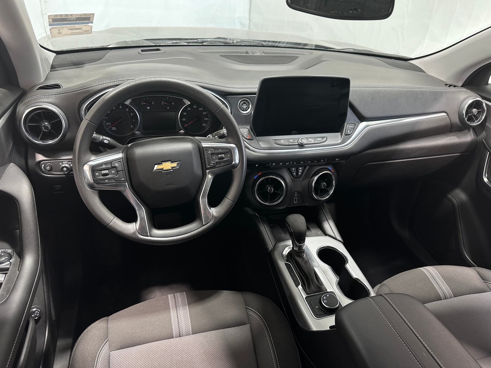 Thumbnail: 2023 Chevrolet Blazer - 3