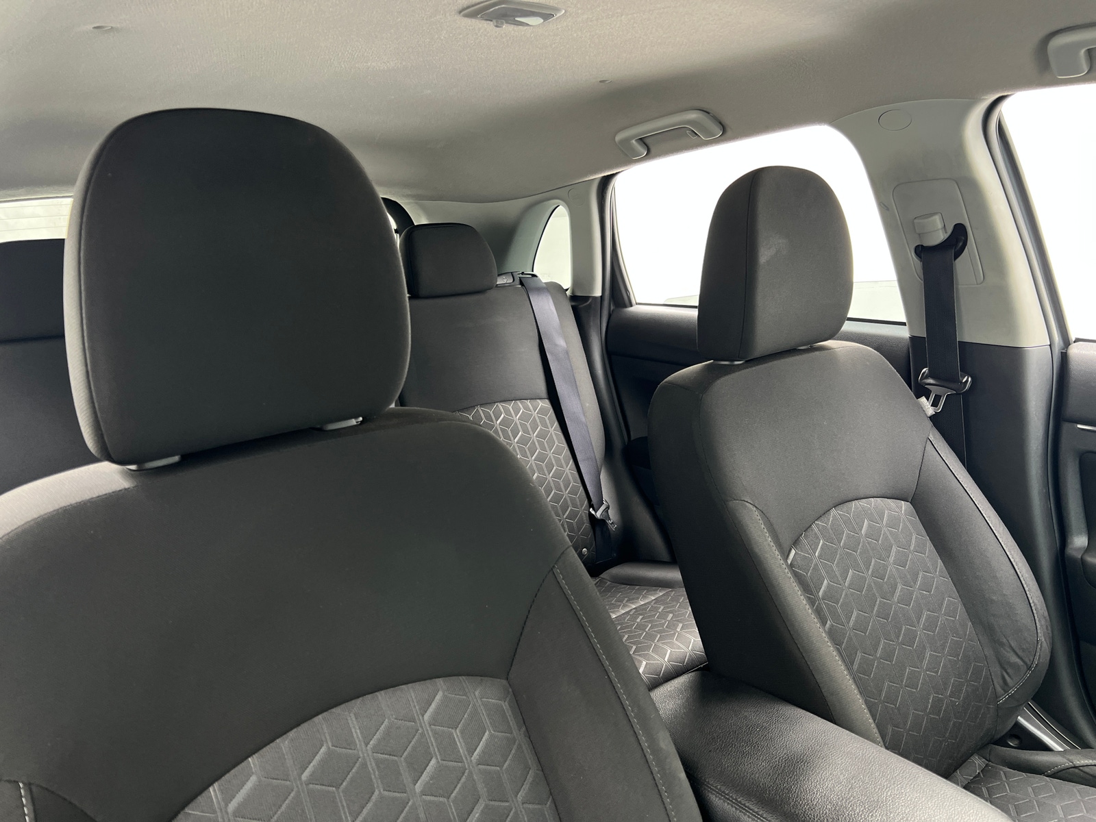 Thumbnail: 2021 Mitsubishi Outlander Sport - 2