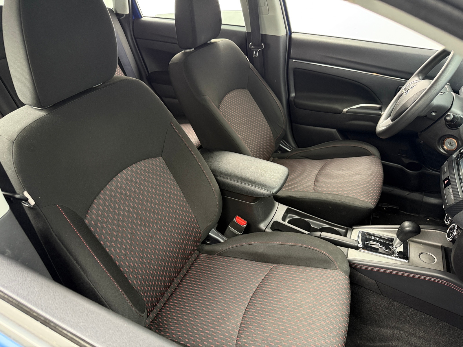 Thumbnail: 2019 Mitsubishi Outlander Sport - 2