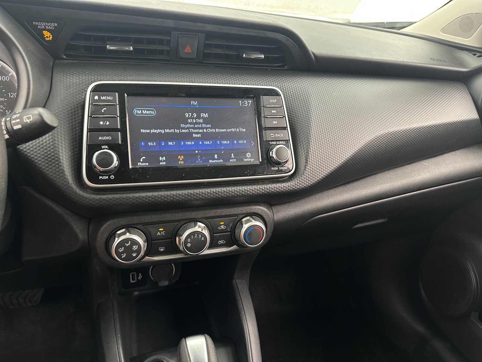 Thumbnail: 2024 Nissan Kicks - 4