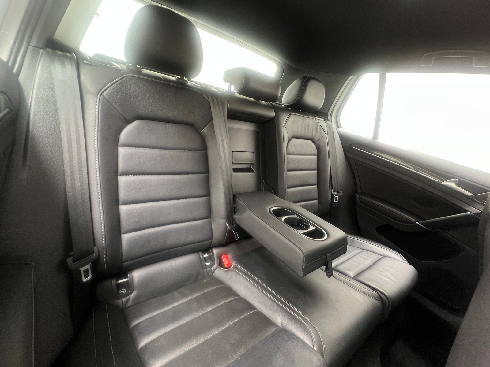 Thumbnail: 2017 Volkswagen Golf - 5