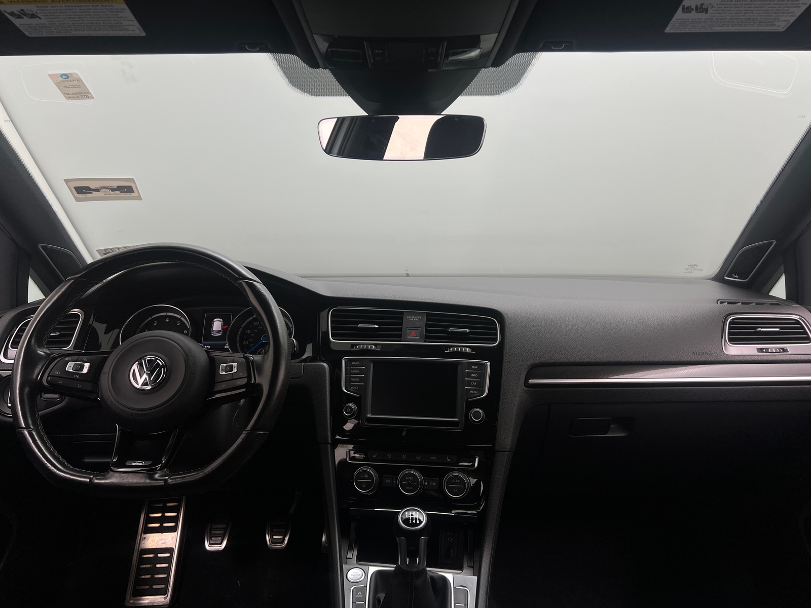 Thumbnail: 2017 Volkswagen Golf - 2