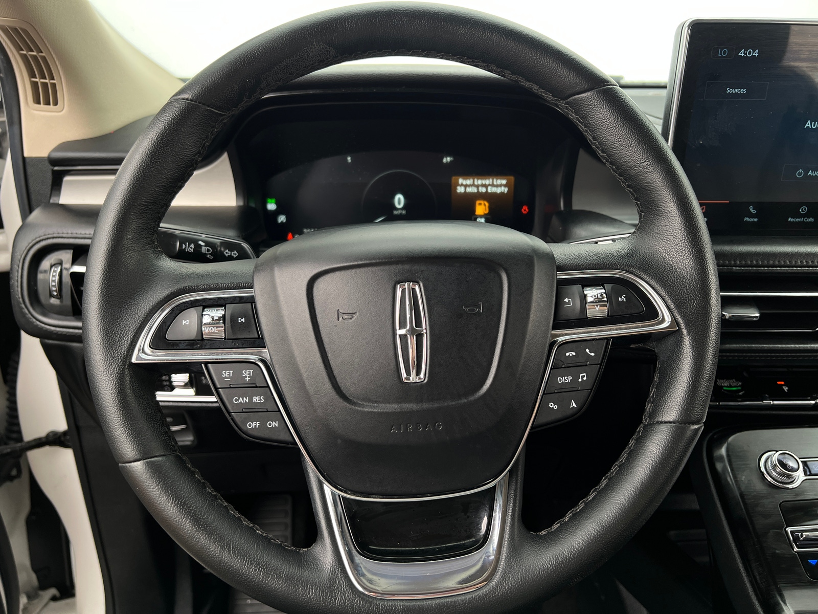 Thumbnail: 2021 Lincoln Nautilus - 4