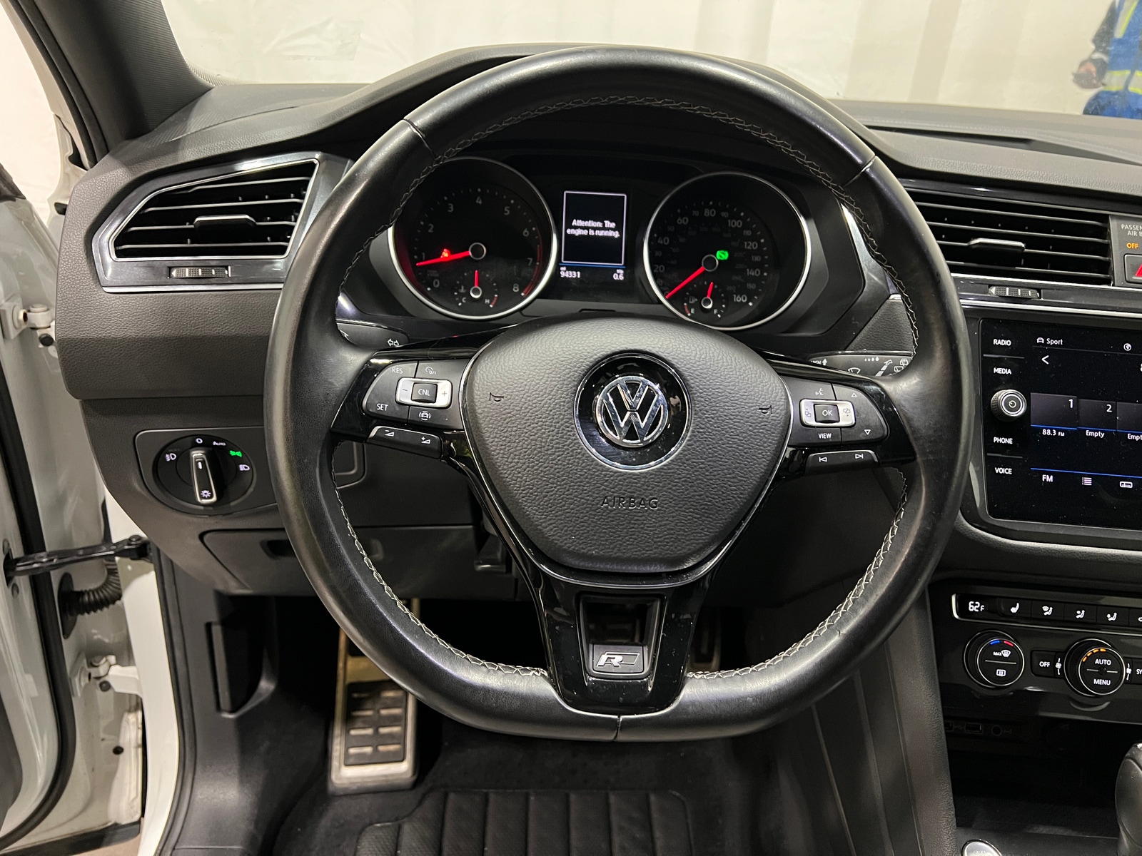 Thumbnail: 2020 Volkswagen Tiguan - 4