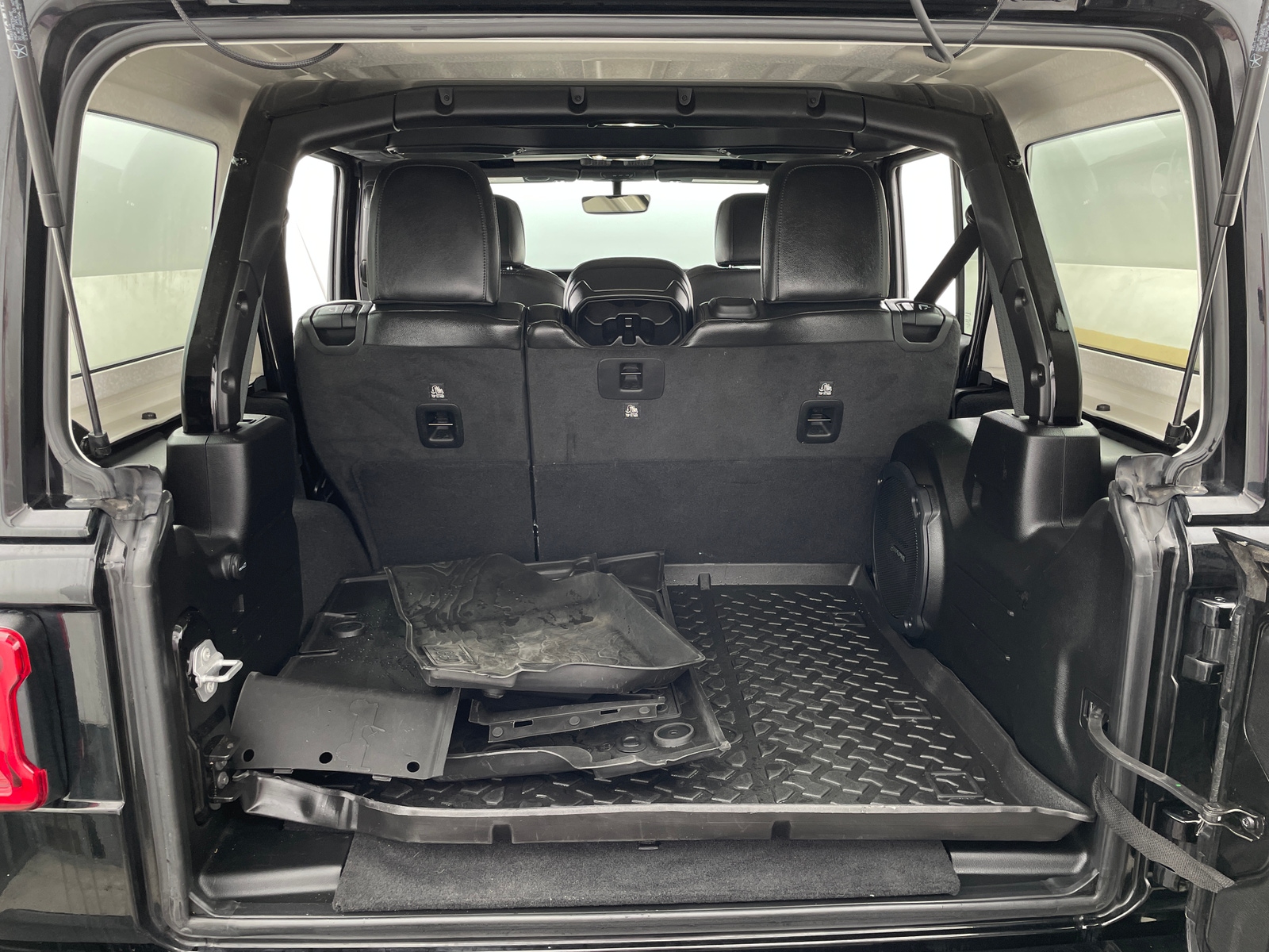 Thumbnail: 2022 Jeep Wrangler - 6