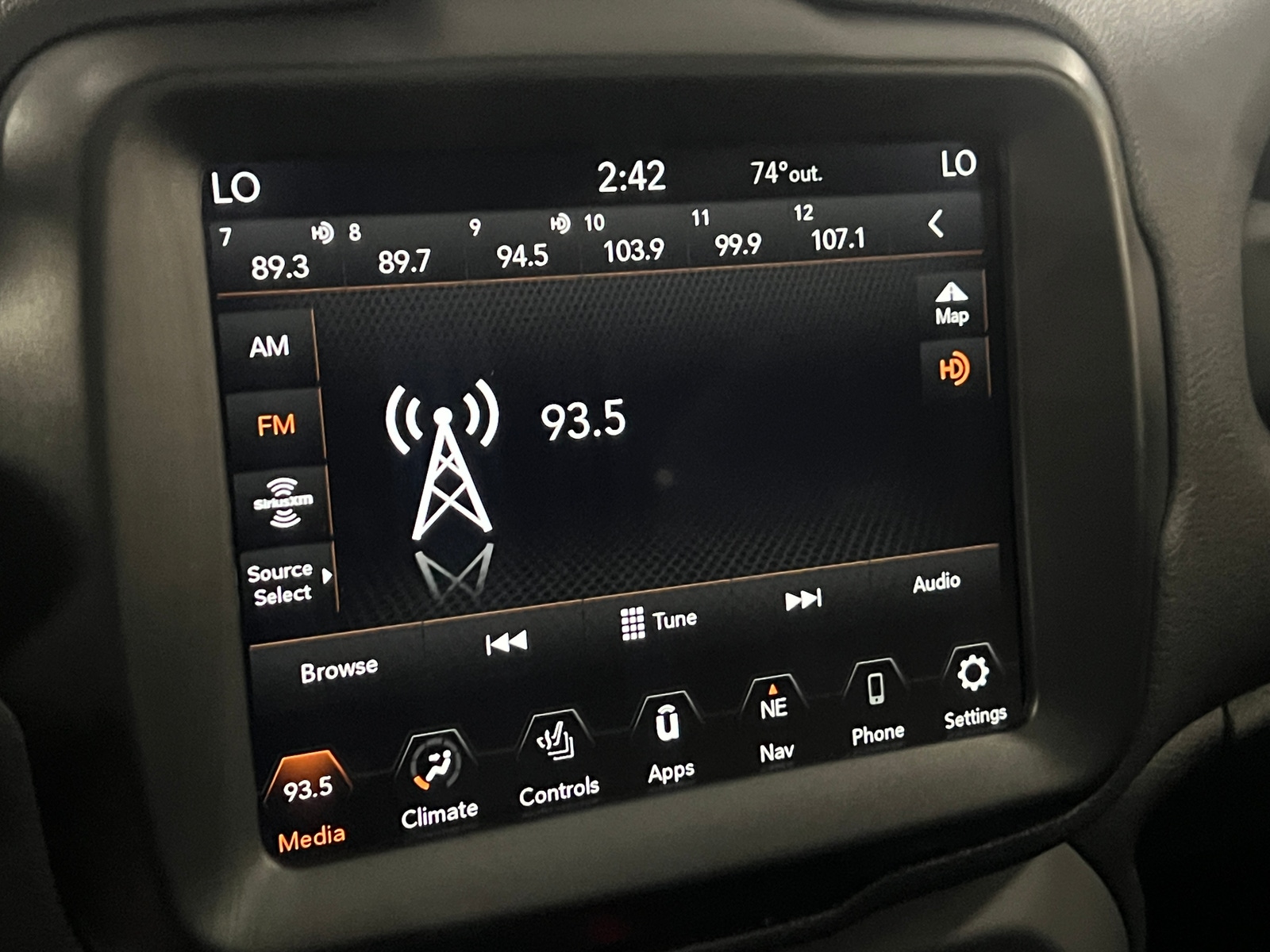 Thumbnail: 2023 Jeep Renegade - 3