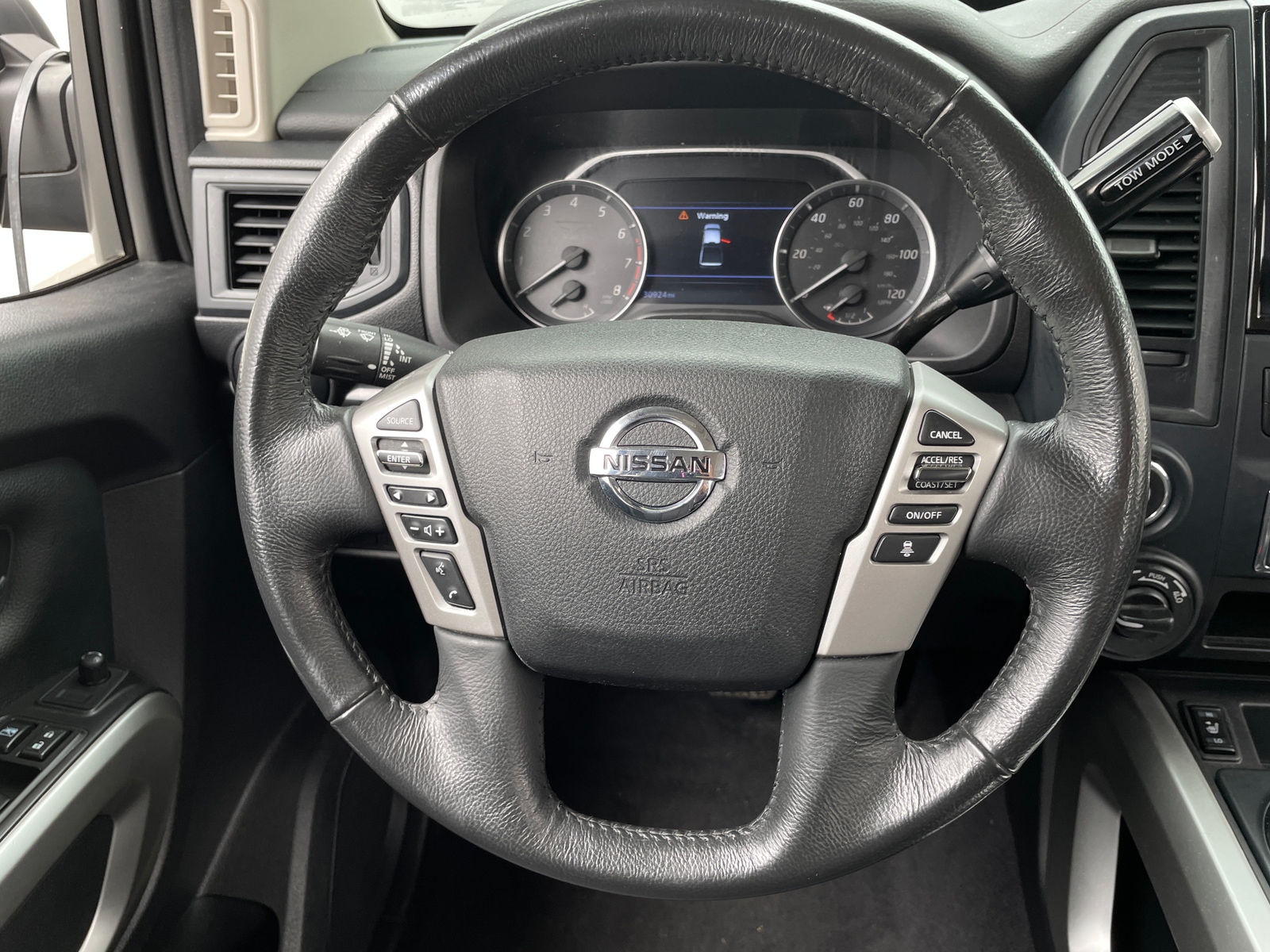 Thumbnail: 2022 Nissan Titan - 5