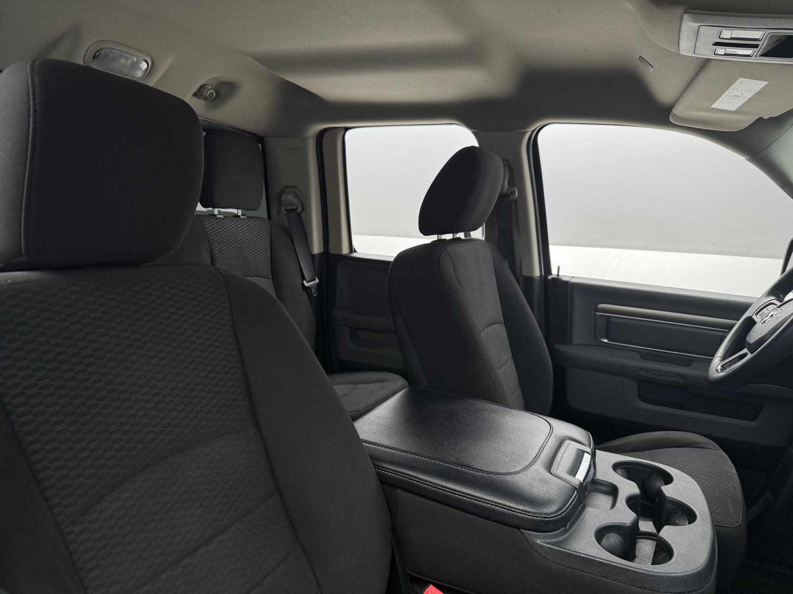 Thumbnail: 2020 RAM 1500 Classic - 2