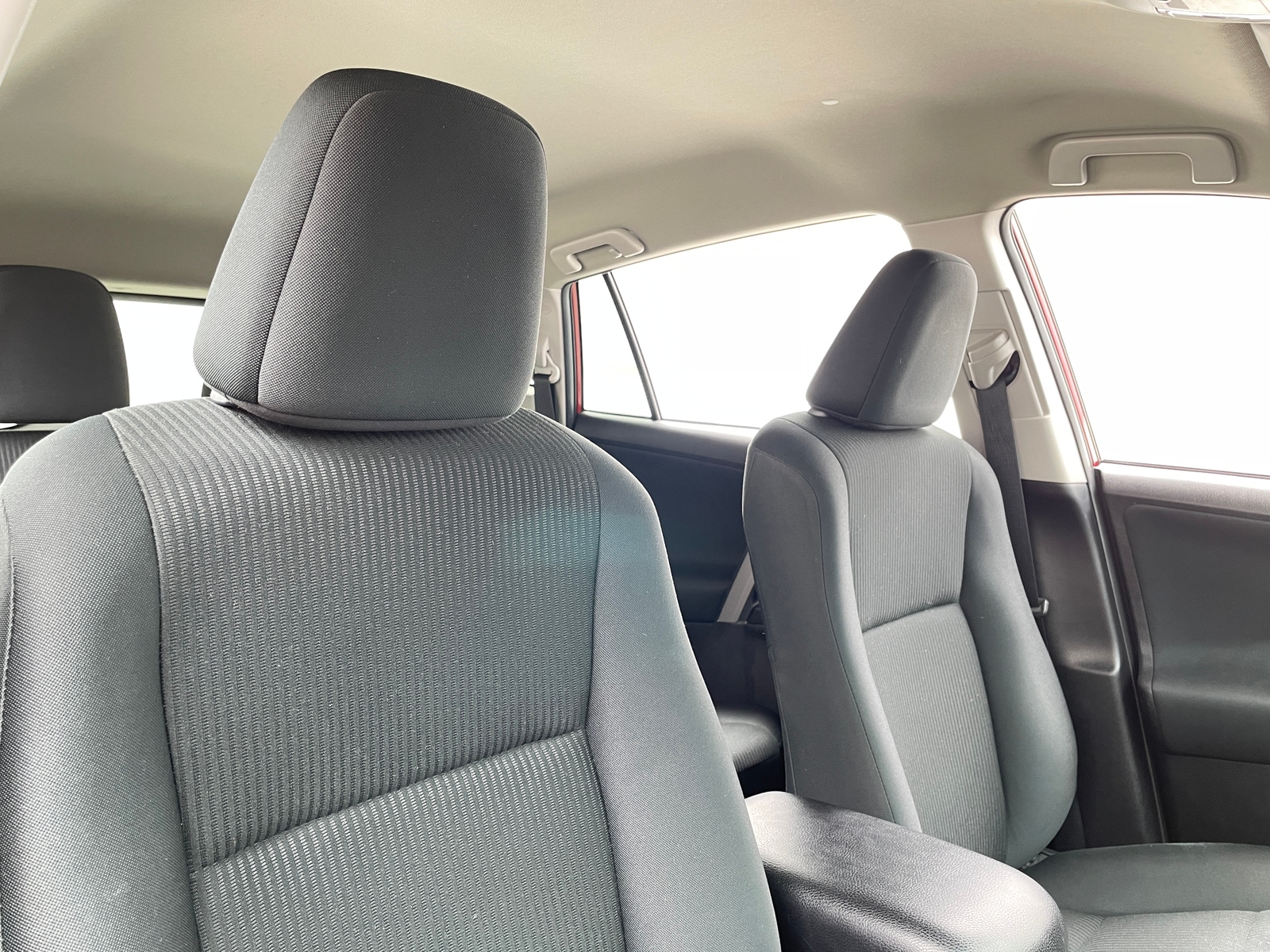 Thumbnail: 2018 Toyota RAV4 - 2