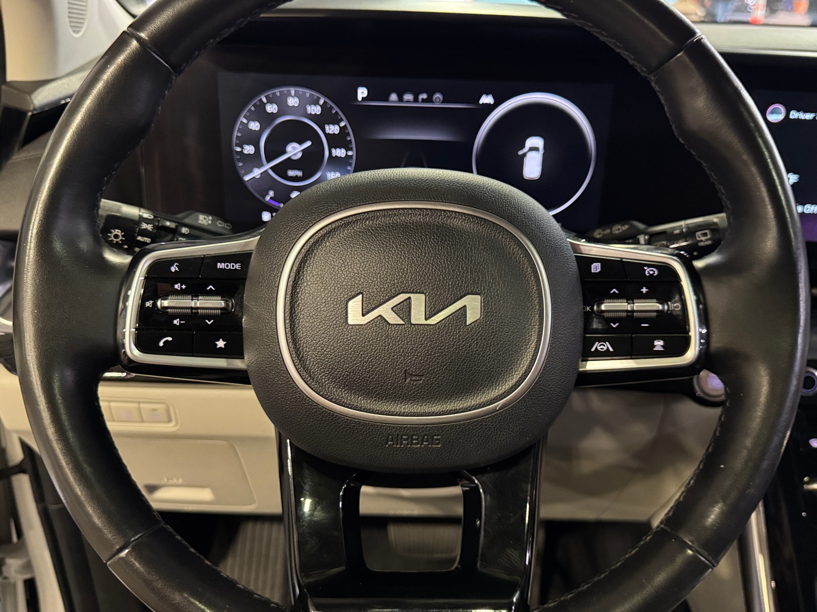 Thumbnail: 2022 Kia Carnival - 4
