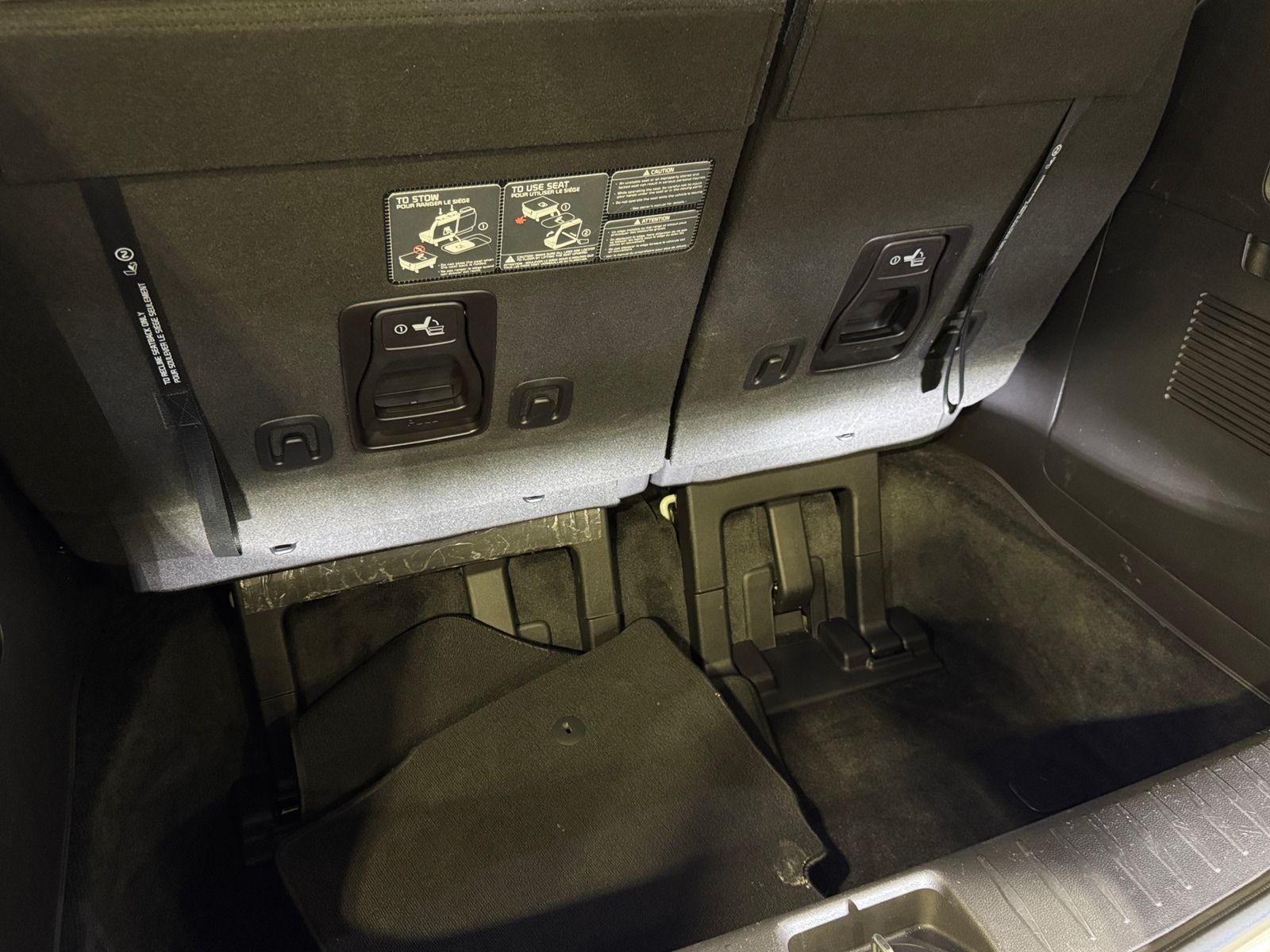 Thumbnail: 2022 Kia Carnival - 6