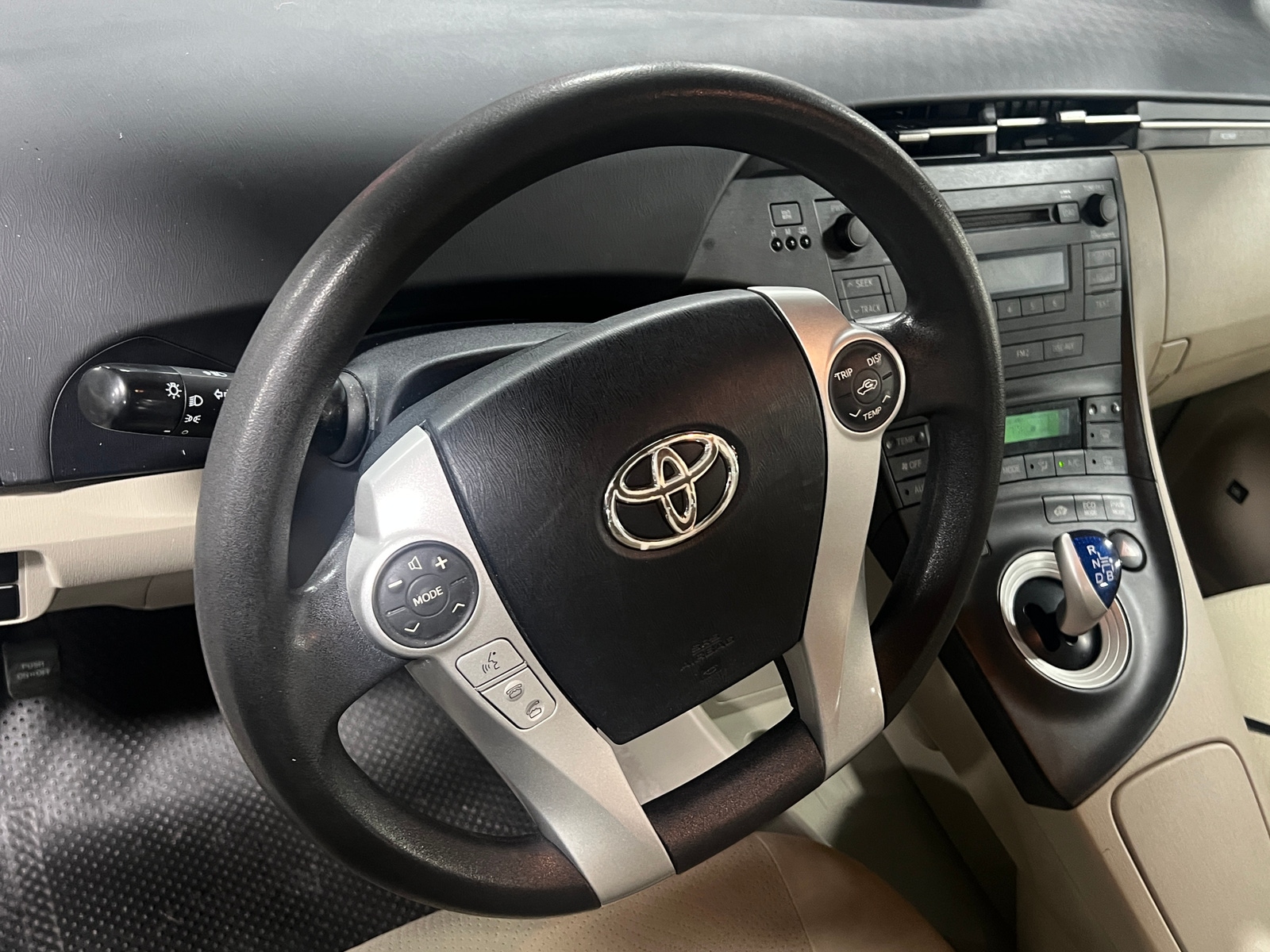 Thumbnail: 2010 Toyota Prius - 5