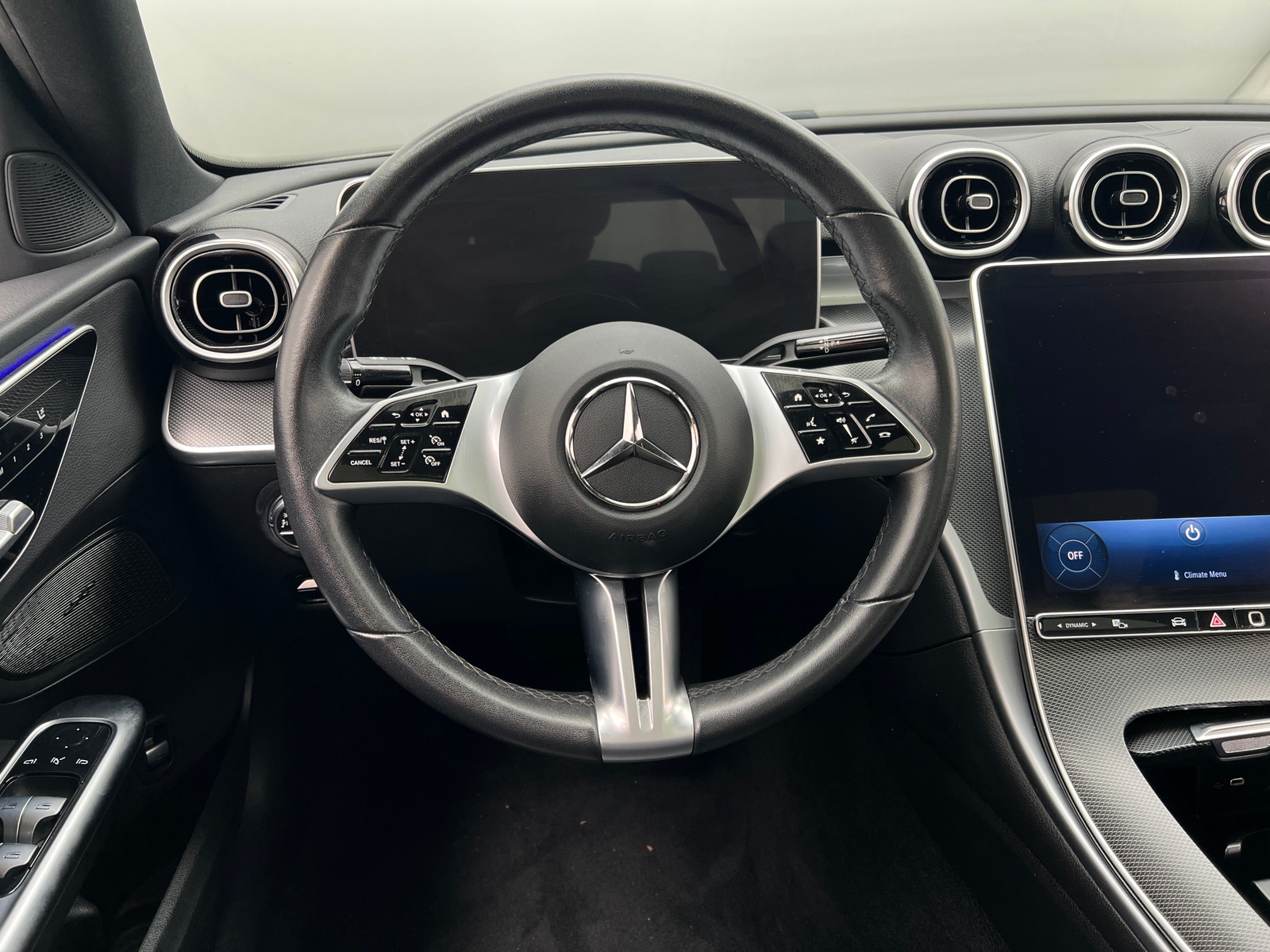 Thumbnail: 2024 Mercedes-Benz C-Class - 4