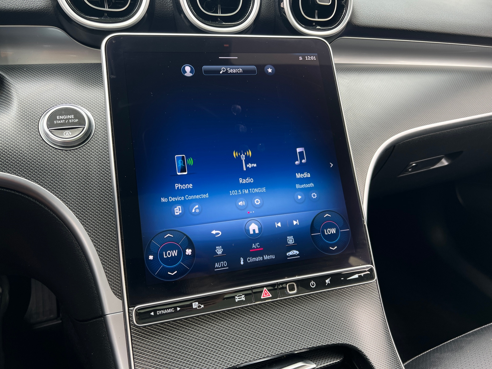 Thumbnail: 2024 Mercedes-Benz C-Class - 3