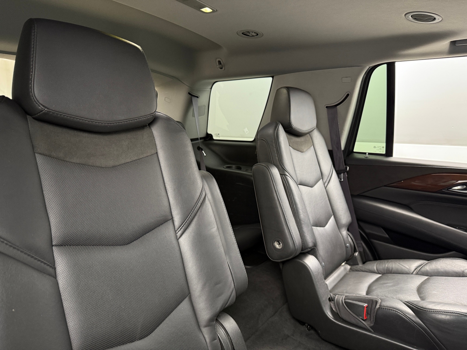 Thumbnail: 2017 Cadillac Escalade - 5