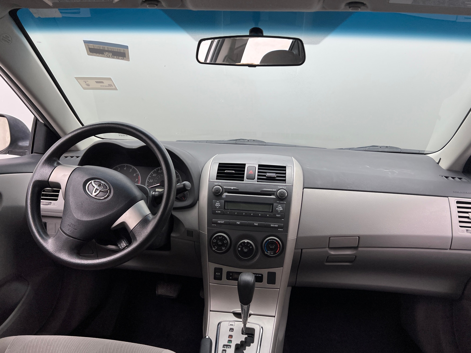 Thumbnail: 2011 Toyota Corolla - 3