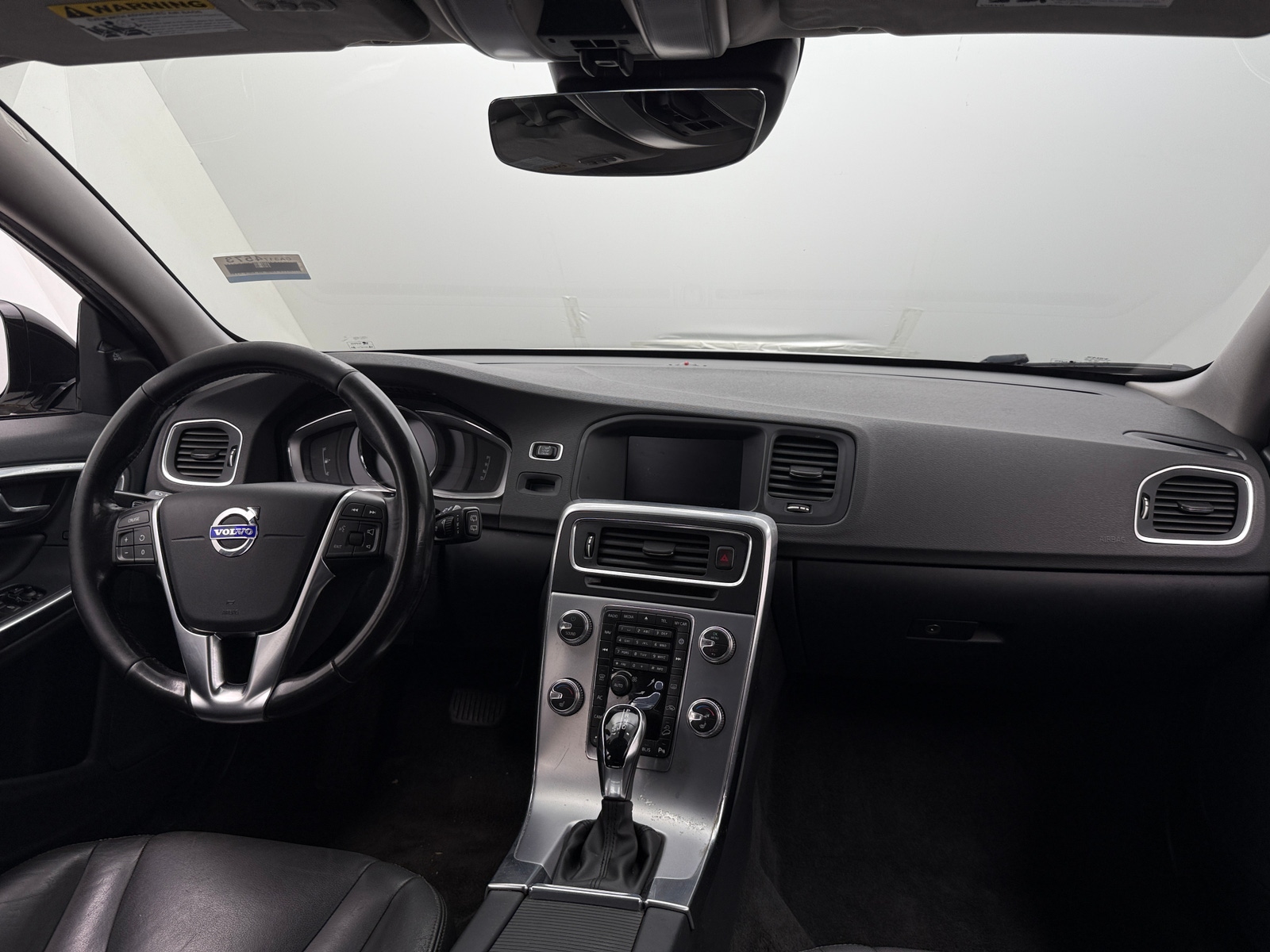 Thumbnail: 2018 Volvo V60 - 2