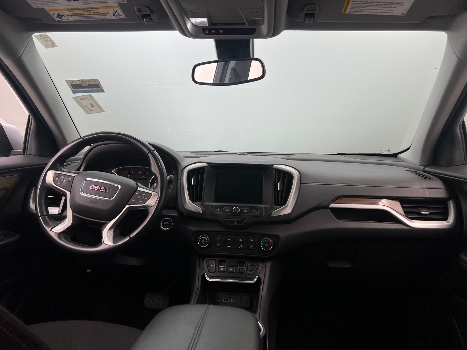 Thumbnail: 2020 GMC Terrain - 3