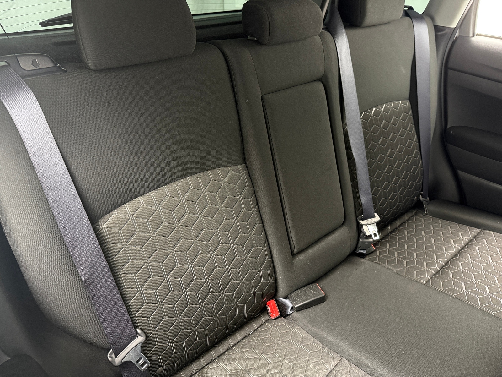 Thumbnail: 2024 Mitsubishi Outlander Sport - 6