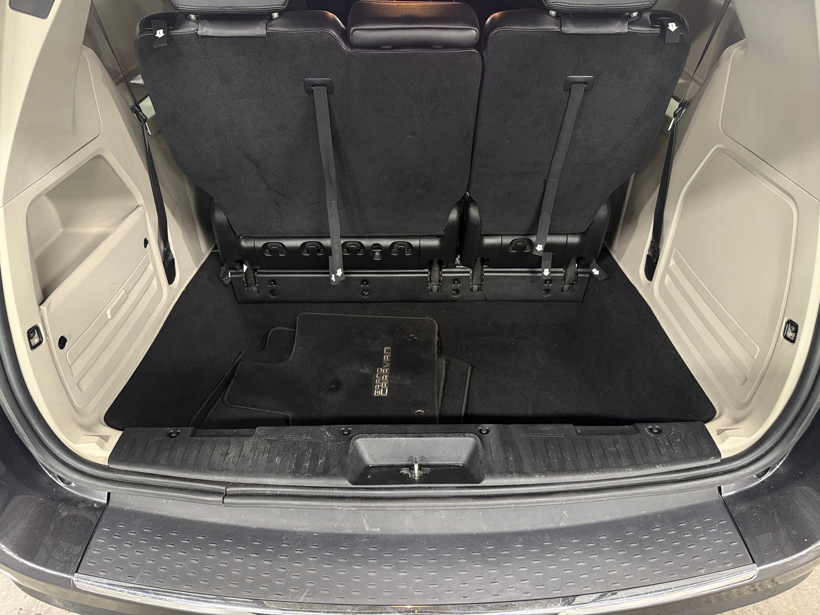 Thumbnail: 2019 Dodge Grand Caravan - 6