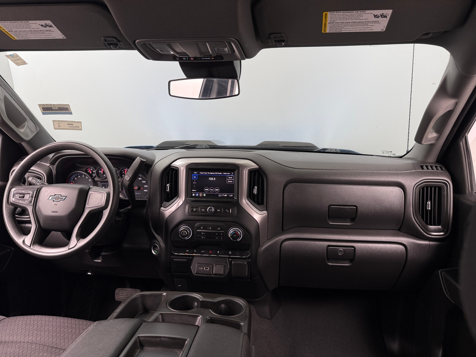 Thumbnail: 2022 Chevrolet Silverado 1500 - 3