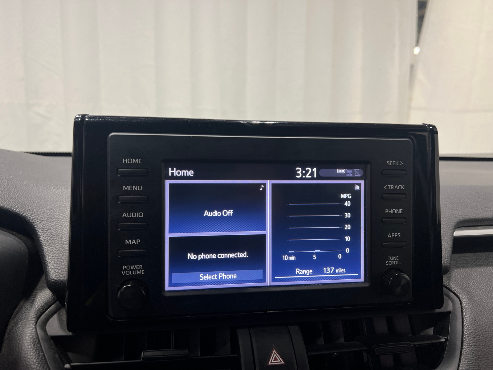 Thumbnail: 2019 Toyota RAV4 - 4