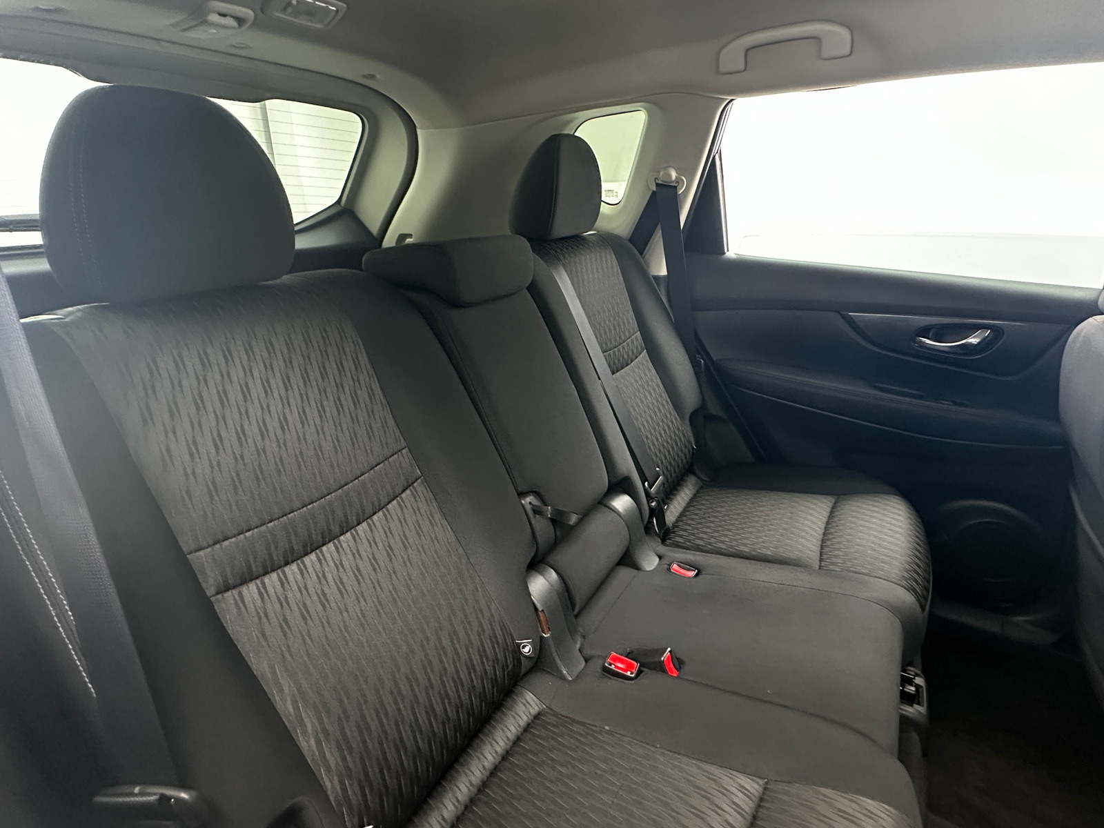 Thumbnail: 2017 Nissan Rogue - 6