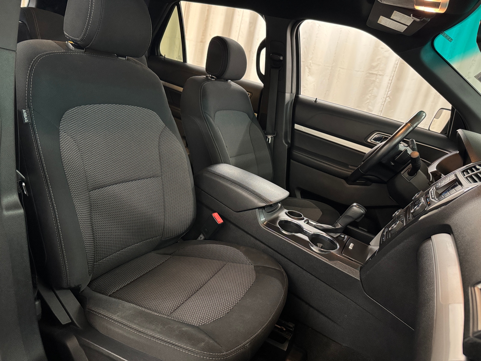 Thumbnail: 2016 Ford Explorer - 2