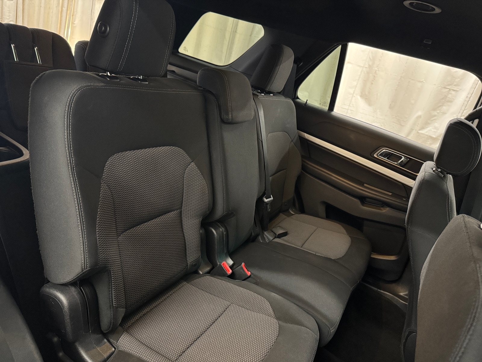 Thumbnail: 2016 Ford Explorer - 6