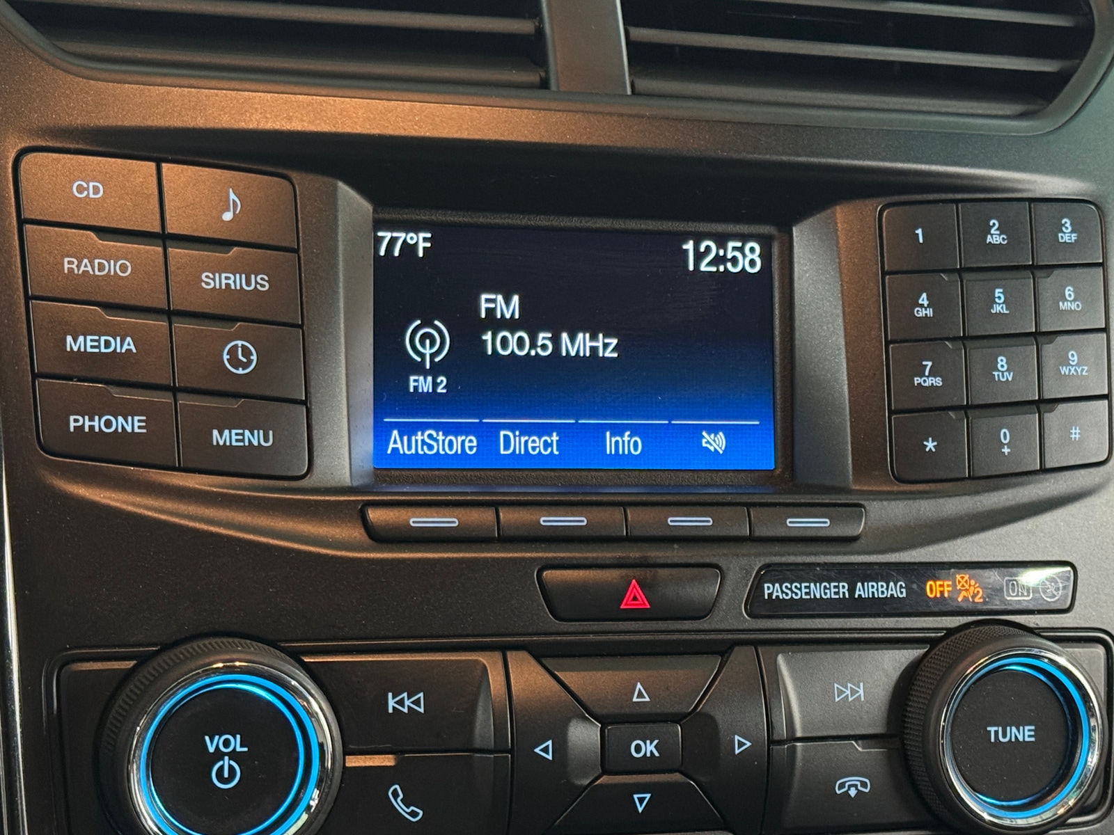 Thumbnail: 2016 Ford Explorer - 4