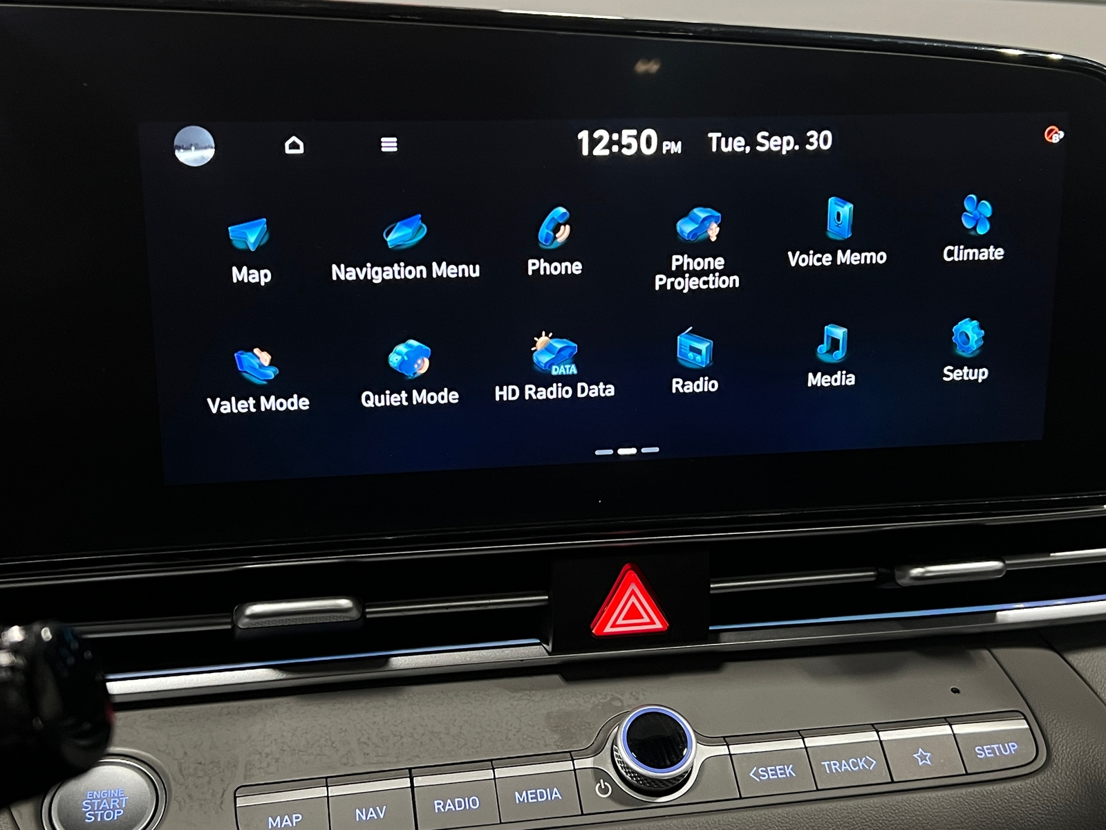 Thumbnail: 2024 Hyundai Elantra - 4