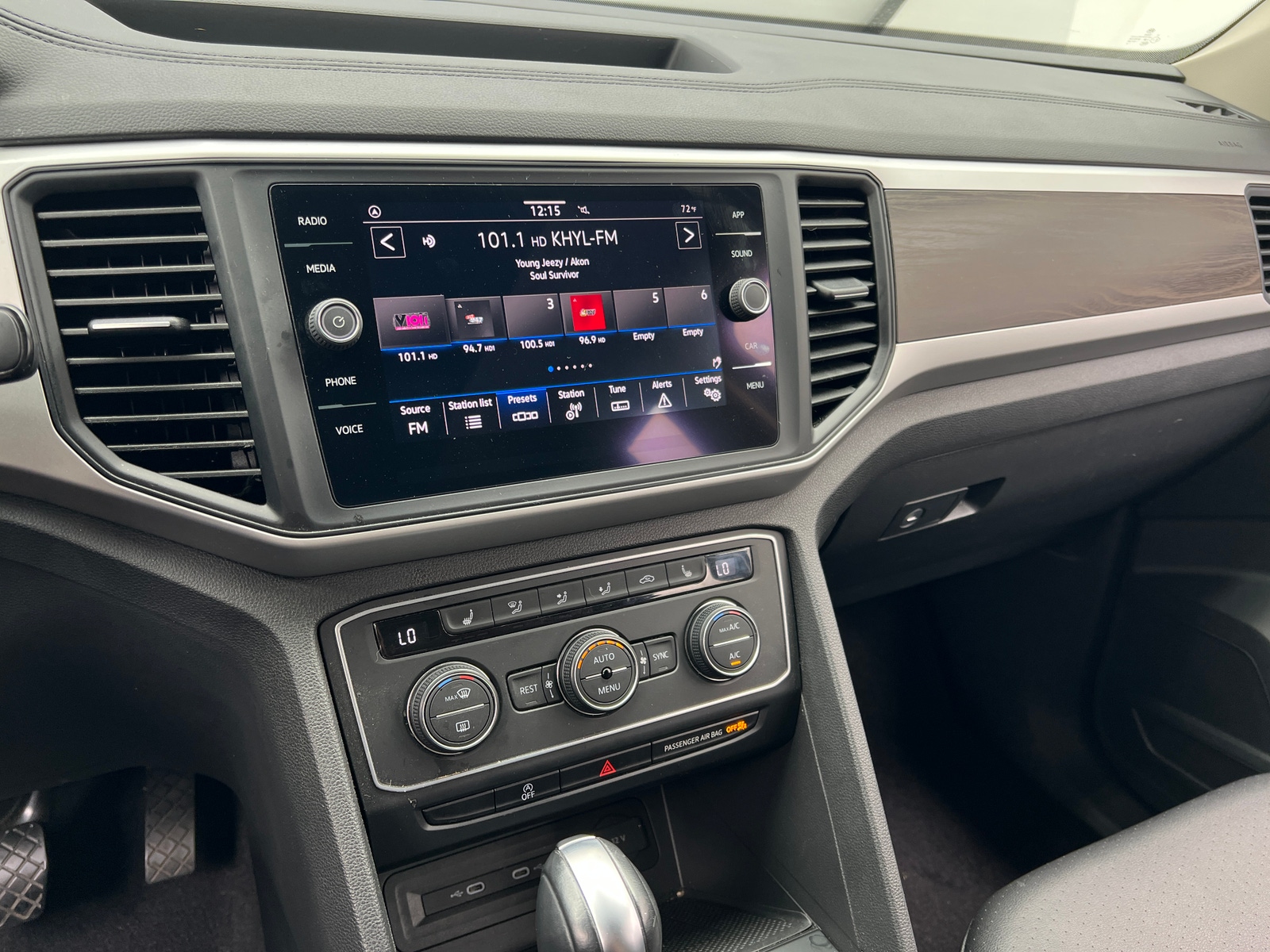 Thumbnail: 2021 Volkswagen Atlas - 3