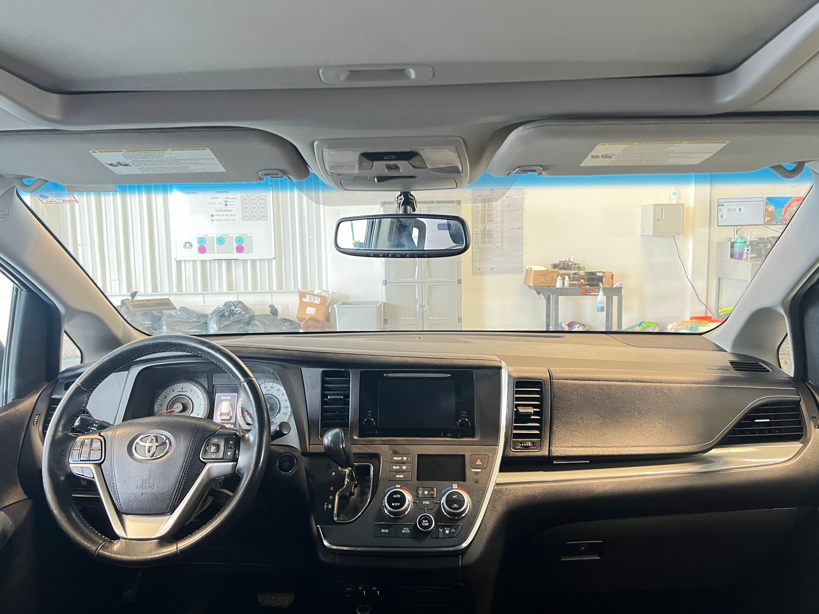 Thumbnail: 2015 Toyota Sienna - 2