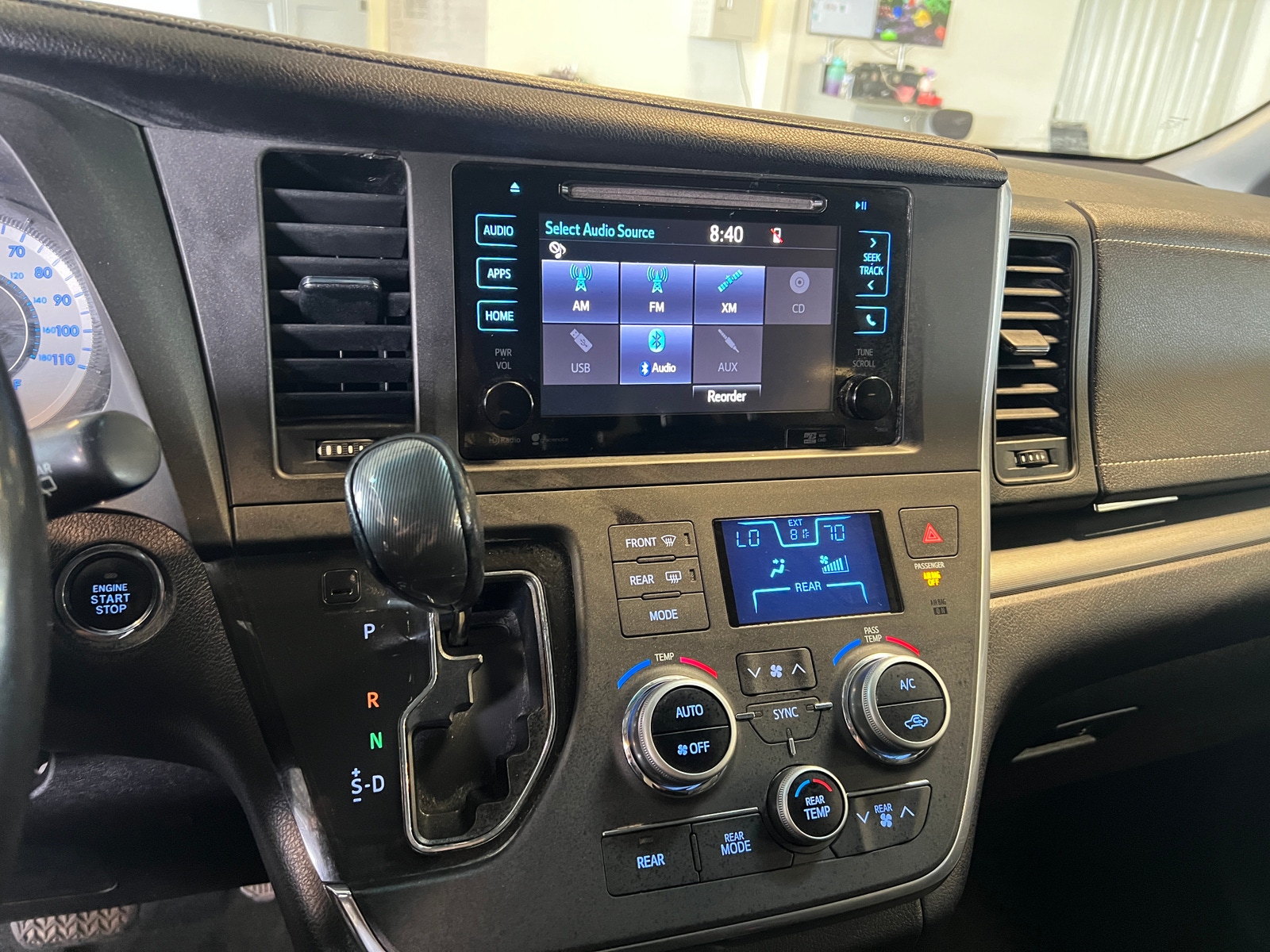 Thumbnail: 2015 Toyota Sienna - 3
