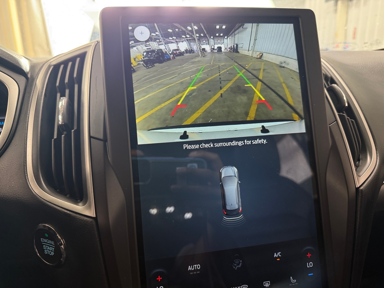 Thumbnail: 2021 Ford Edge - 4