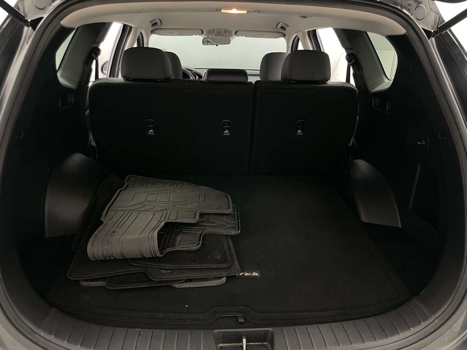 Thumbnail: 2019 Hyundai Santa Fe - 7
